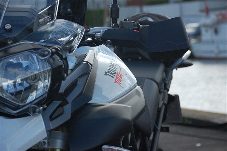 Triumph Tiger 800 - SOLGT billede 9
