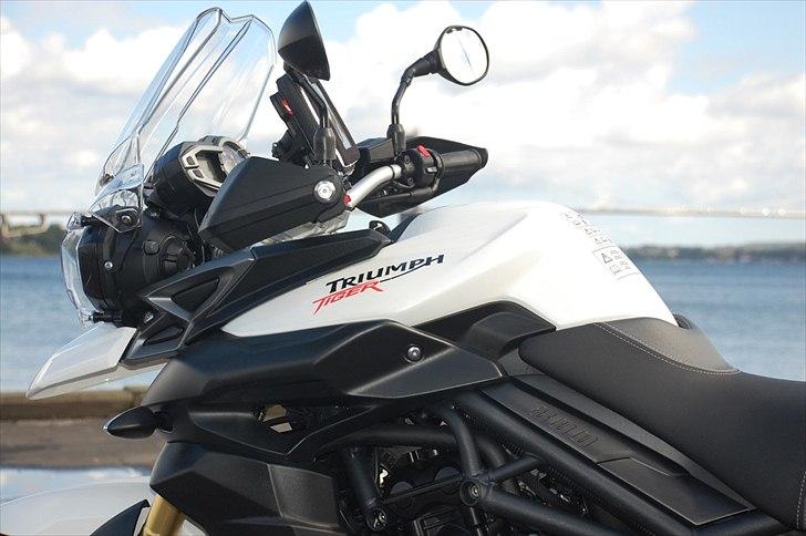 Triumph Tiger 800 - SOLGT billede 11