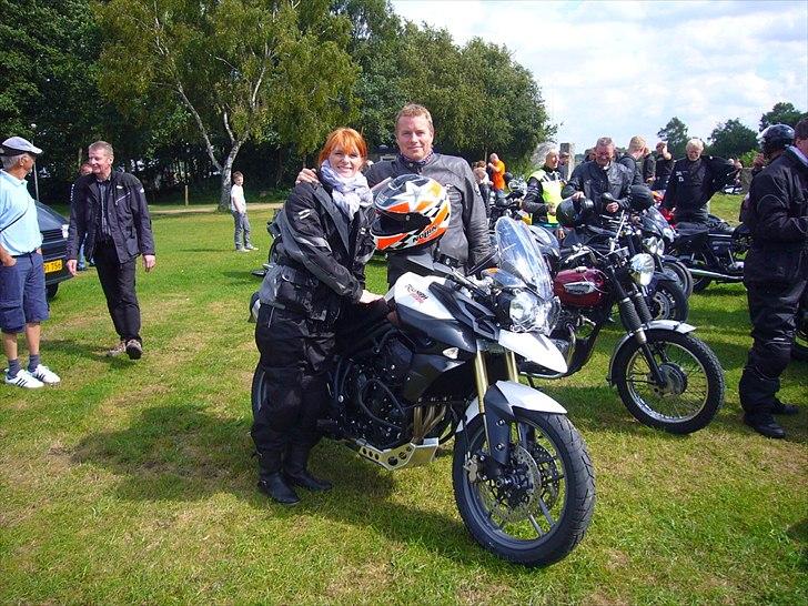 Triumph Tiger 800 - SOLGT - Brittany træf 2011 billede 13
