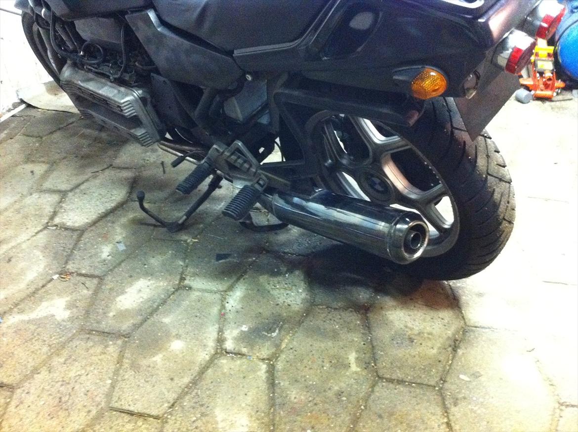 BMW K100 Scrambler - Nu med REMUS udstødning billede 11