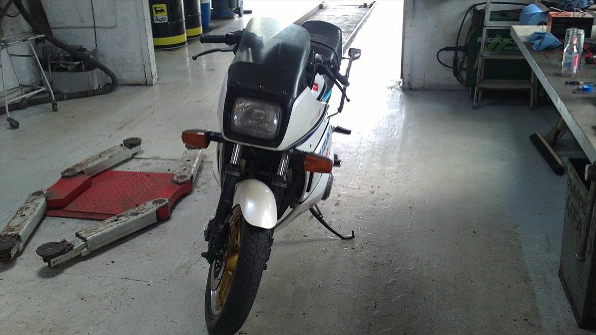 Suzuki GSX 750 EF billede 4