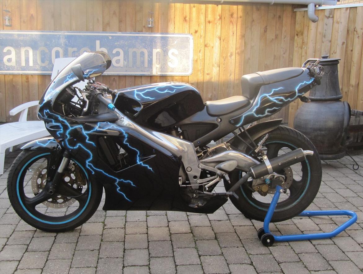 Aprilia RS 125 billede 2