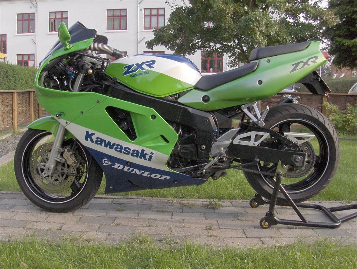 Kawasaki zxr 750 H1 Solgt billede 16