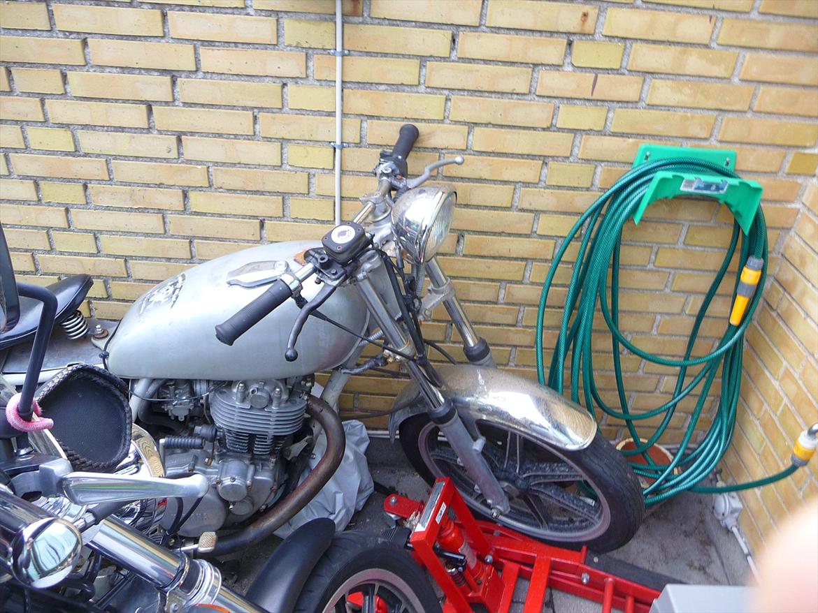 Yamaha SR 500 billede 3