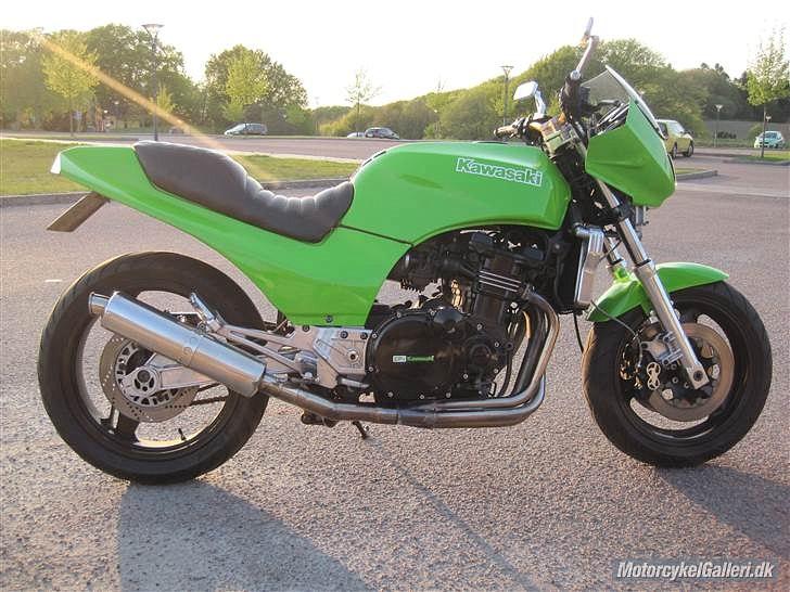 Kawasaki GPZ 900 R billede 4