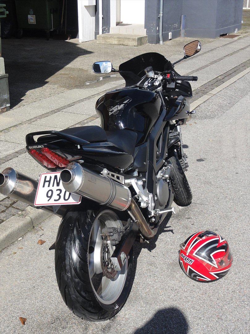 Suzuki SV 650S [SOLGT] billede 10