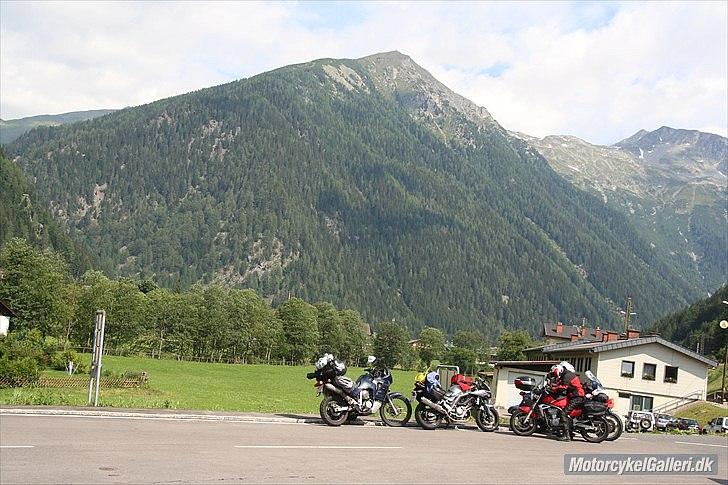 Kawasaki ER-5 - Fra en hyggelig tur over Alperne. Sweitz, Lichtenstein, Italien og Østrig. 3700 km på 8 dage. billede 12