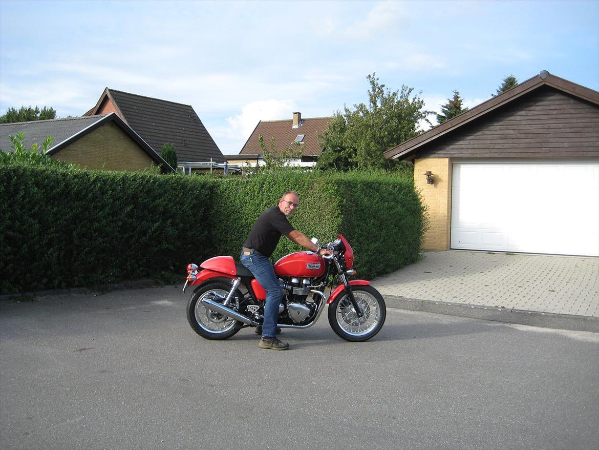 Triumph thruxton - Thruxton og min bror billede 4