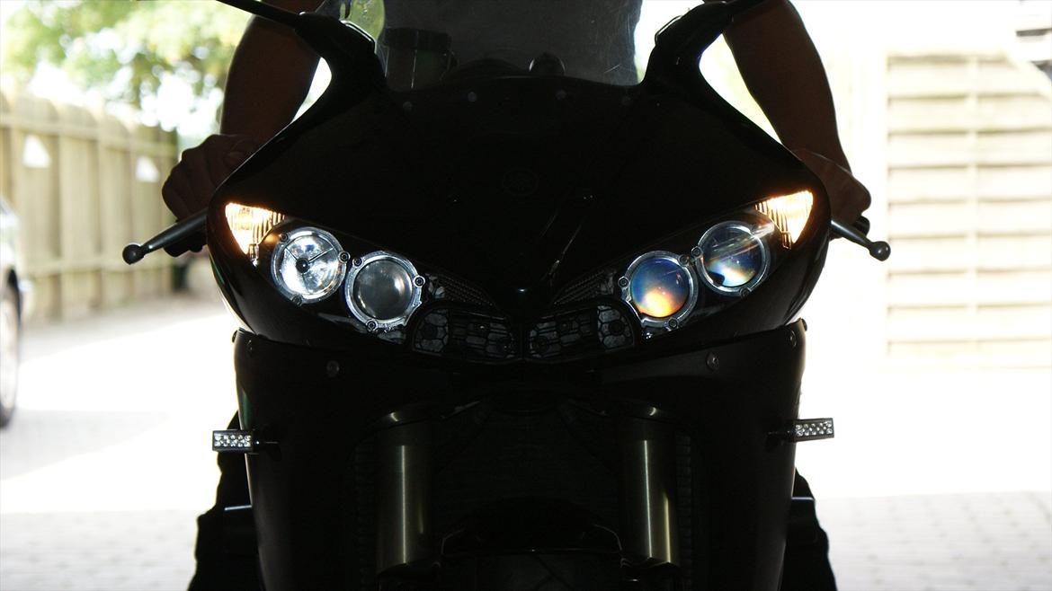 Yamaha R6 billede 4
