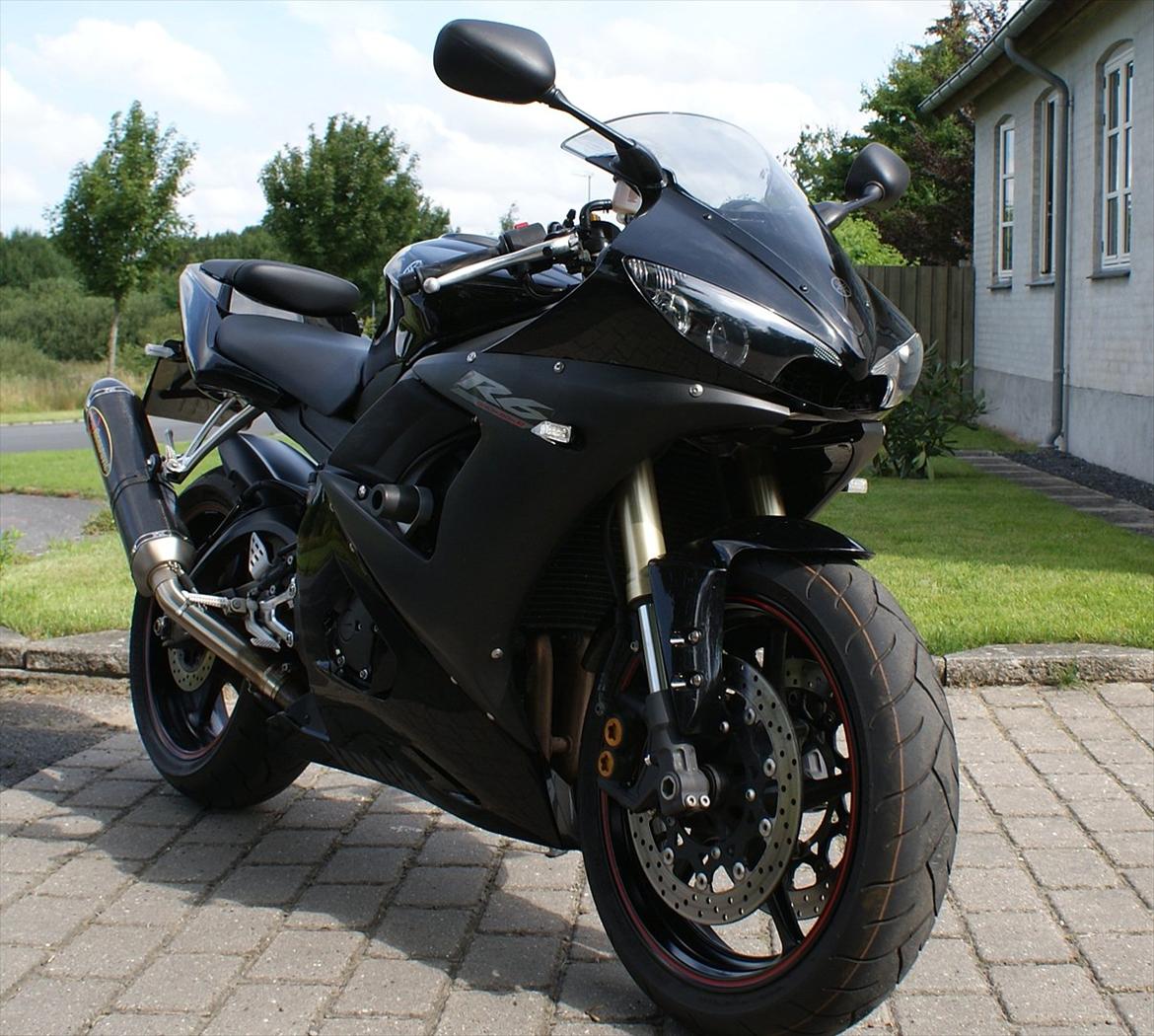 Yamaha R6 billede 3