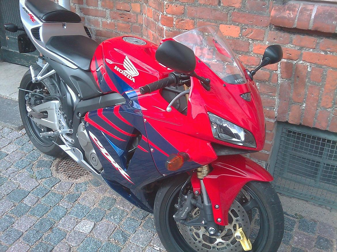 Honda cbr RR billede 2