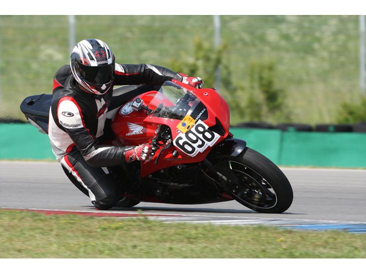 Honda CBR600RR Baneged billede 1