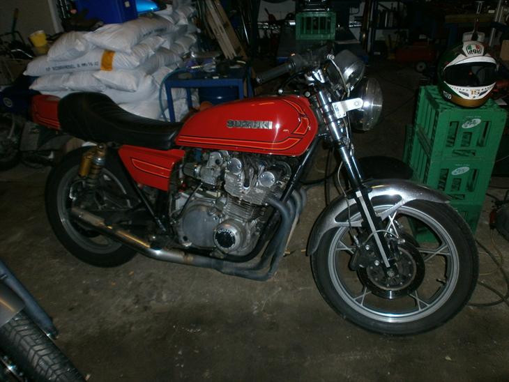 {{currentPhoto.altText}} billede {{currentPhoto.number}}