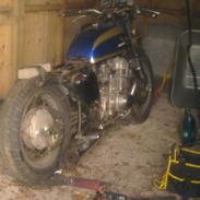 Honda cb 750