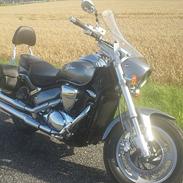 Suzuki intruder M800