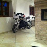 Buell XB9R