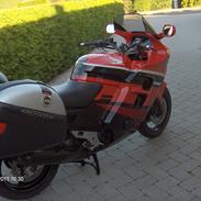 Honda cbr1000f