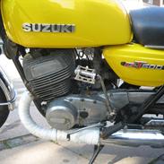 Suzuki GT 500b