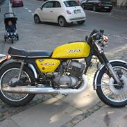 Suzuki GT 500b