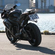 Suzuki GSXR 600 K7 - SOLGT