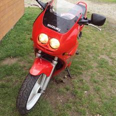 Suzuki Gs 500E (Solgt)