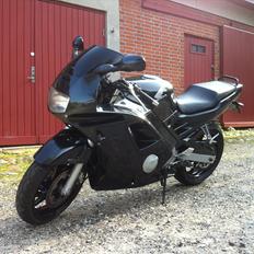 Honda cbr 600 f2