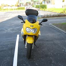 Suzuki gsx 600f