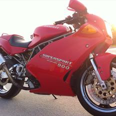 Ducati 900ss