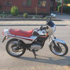 CZ 180