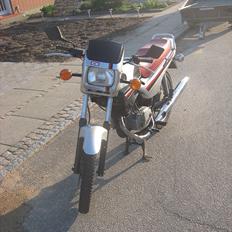CZ 180