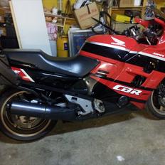 Honda CBR 1000 F Super Sport SC24