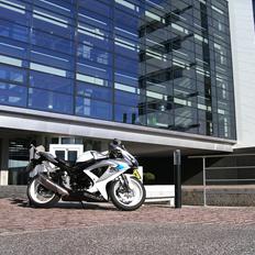 Suzuki GSXR 600 K8  --> Solgt