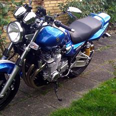 Yamaha XJR 1300