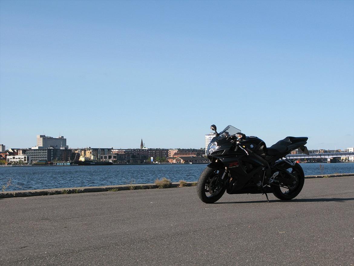 Suzuki GSXR 600 K7 - SOLGT billede 2