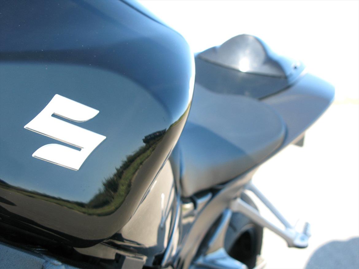 Suzuki GSXR 600 K7 - SOLGT billede 9