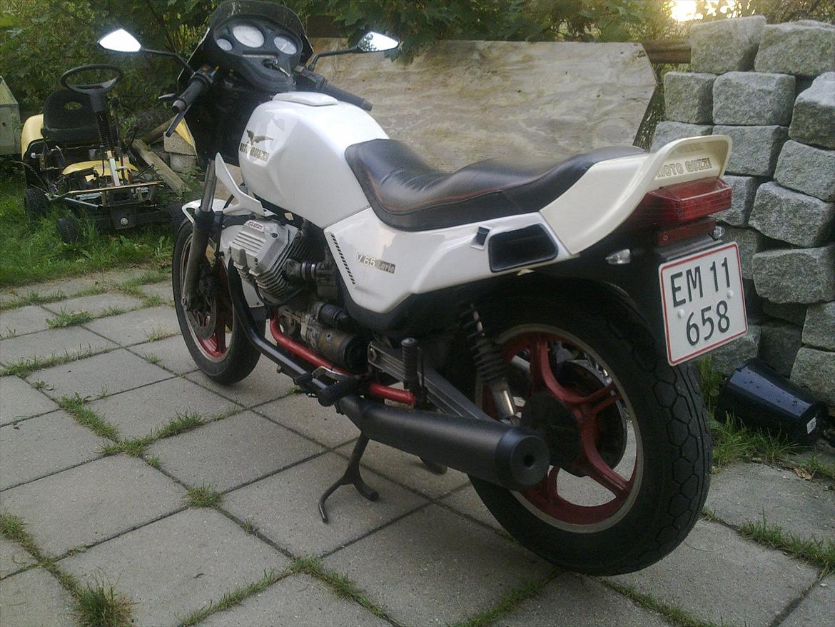 Moto Guzzi V65 Lario billede 3