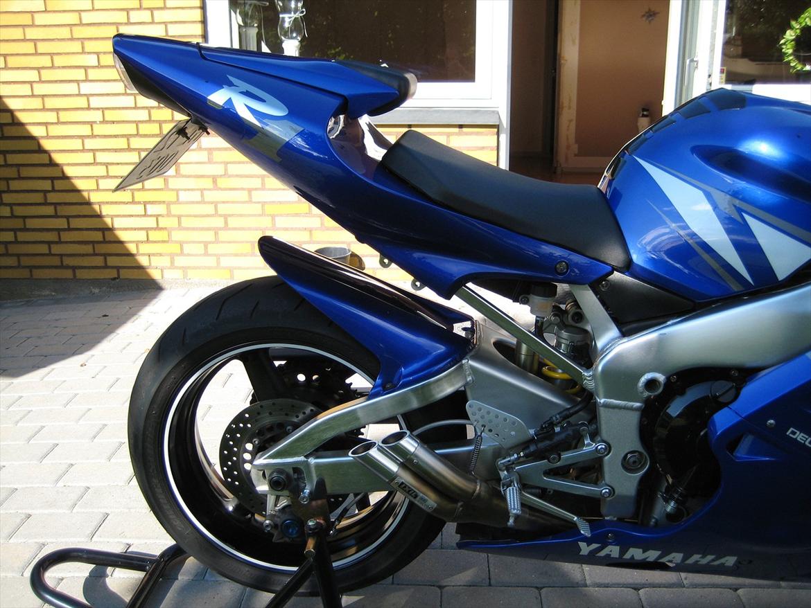 Yamaha R1 billede 10
