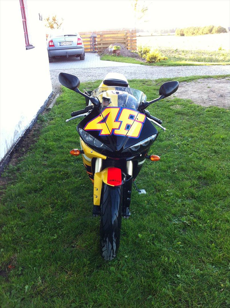 Yamaha R6 billede 12