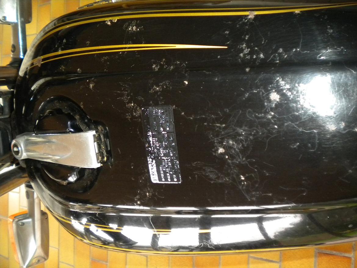 Honda cb650 solgt - Alle lakdele er intakte men trænger til en tur hos min maler billede 2