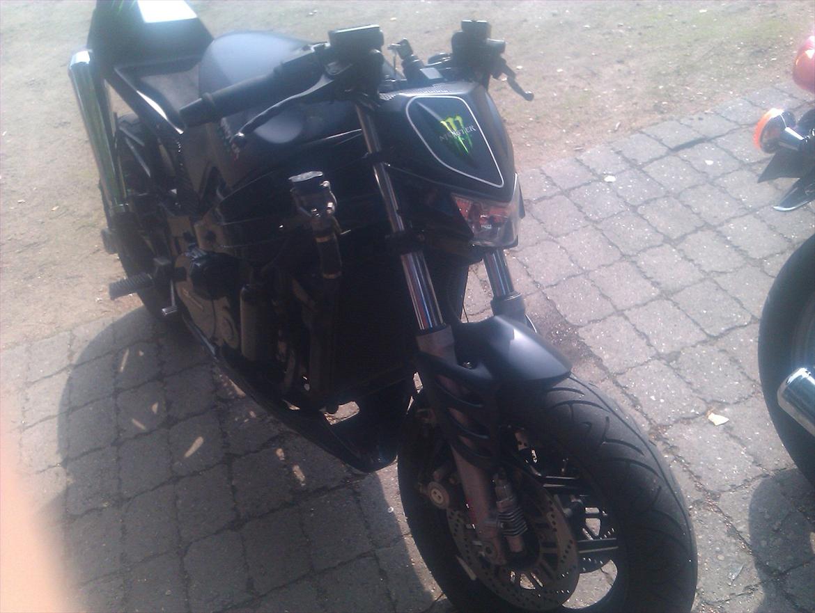 Kawasaki GPZ 1000 Figther billede 5