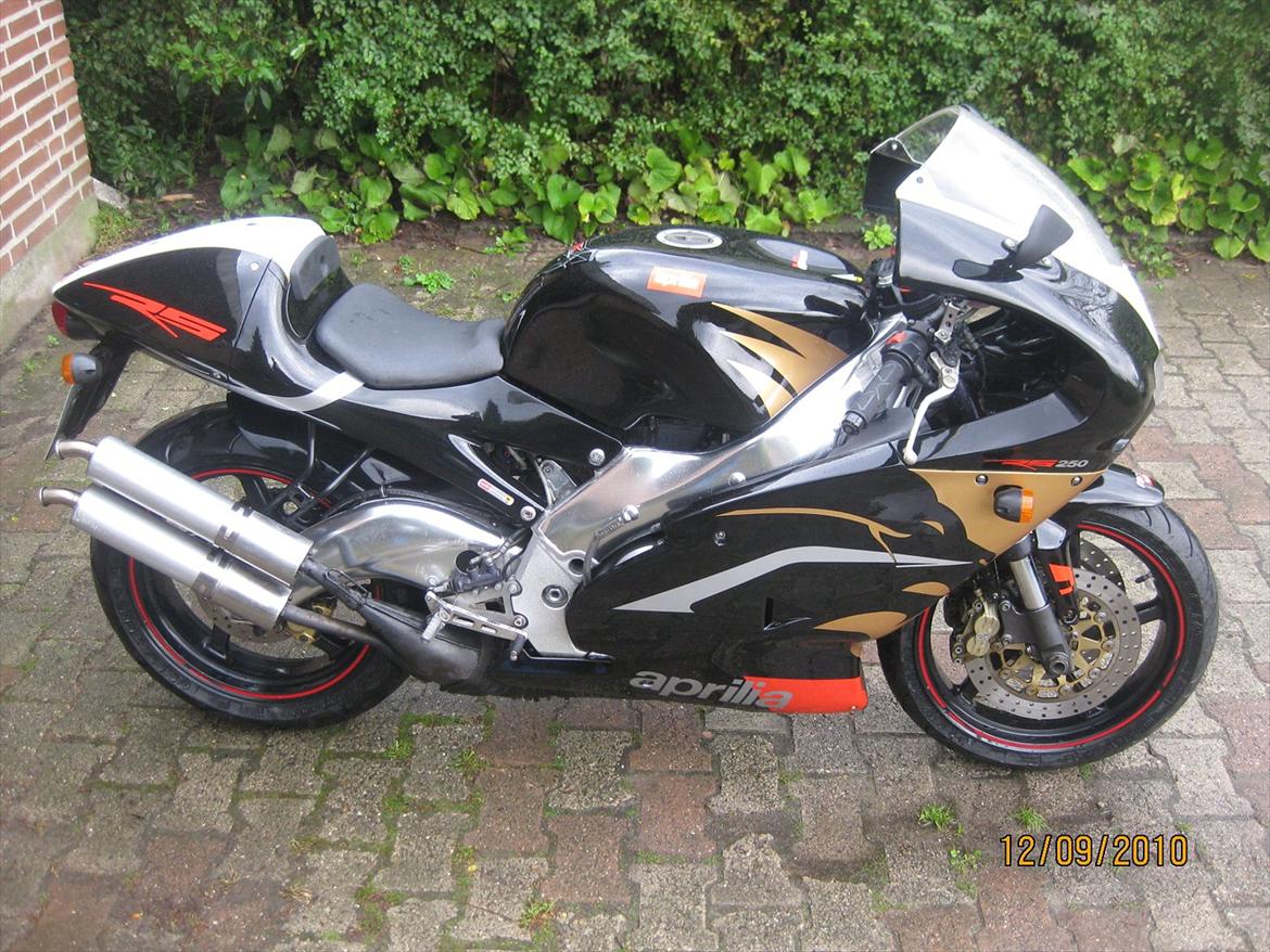 Aprilia RS 250 - Rigtig sjov på små snoede veje. billede 4