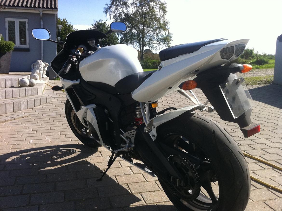 Yamaha YZF R6 billede 9