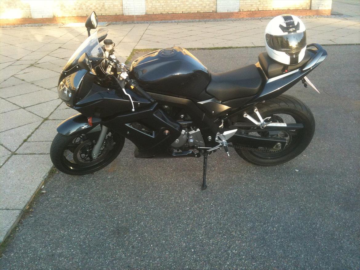 Suzuki sv 650 s billede 1