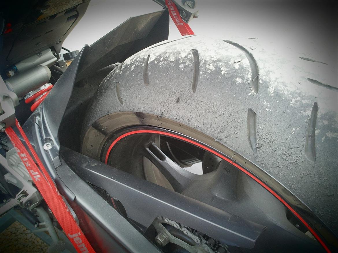 Yamaha YZF R6 billede 14