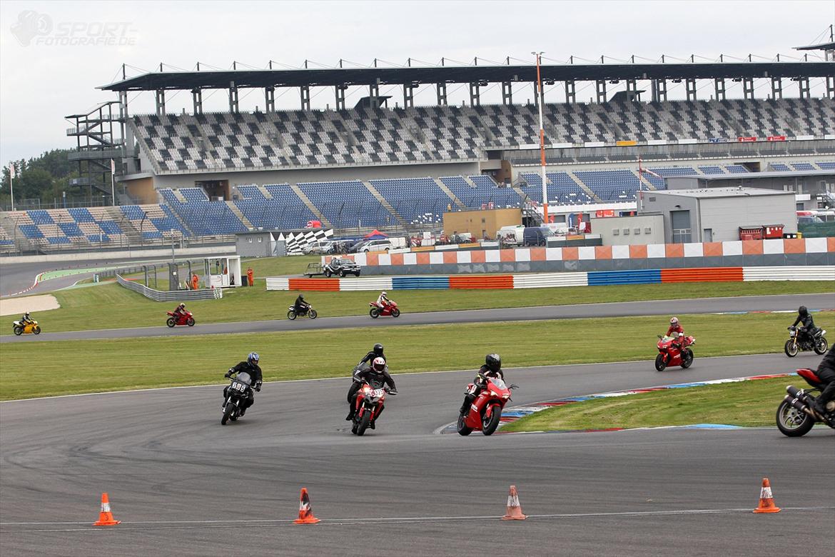 MV Agusta F4 1000 billede 15