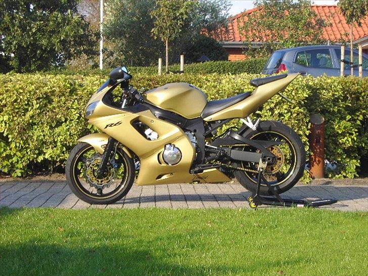 Yamaha YZF R6 billede 2