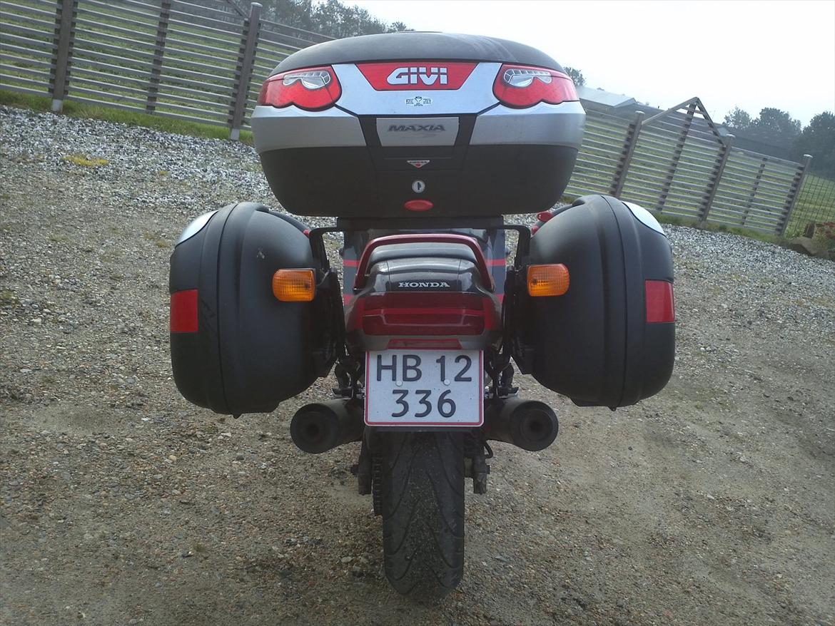 Honda cbr 1000 f sc24 - lige hjemkommet efter en skøn tysklandstur til rügen billede 8