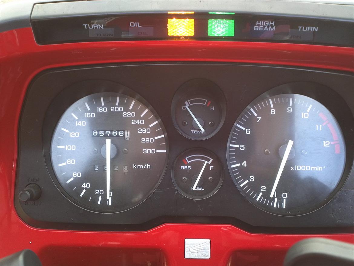 Honda cbr 1000 f sc24 - km stand den 26/9-2011 og den kører stadigvæk fantastisk billede 10