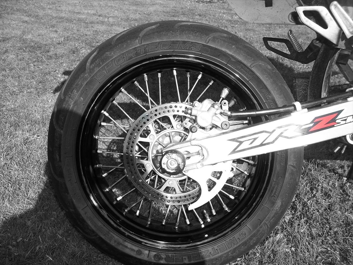 Suzuki DRZ400SM billede 10