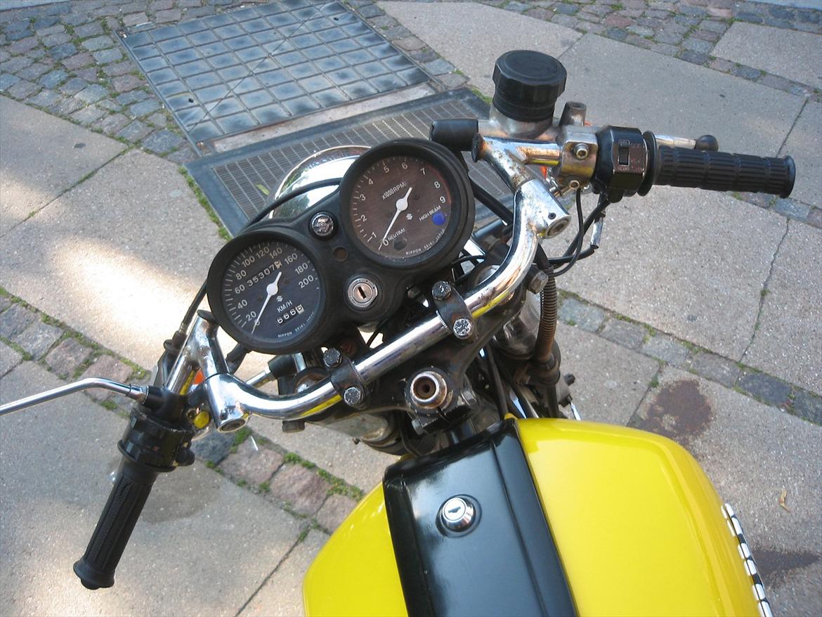Suzuki GT 500b billede 7